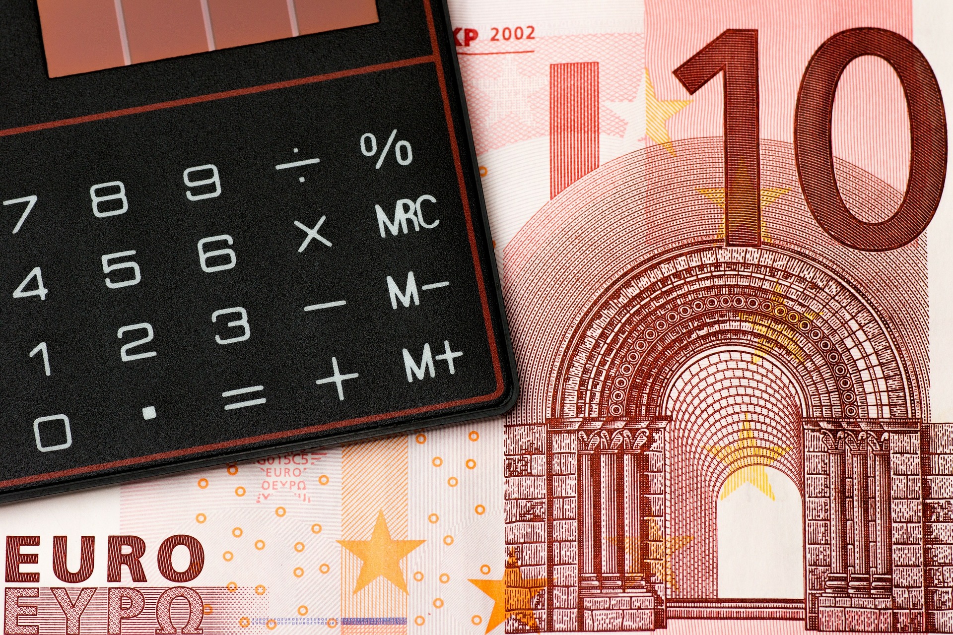 Real Decreto 1171/2015, de 29 de diciembre, por el que se fija el Salario Mínimo Interprofesional pa