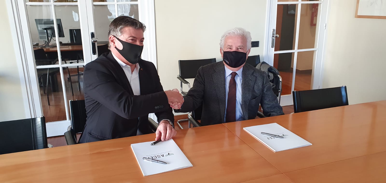 PIMEC i ASCEF s'alien per impulsar la competitivitat de les pimes familiars catalanes