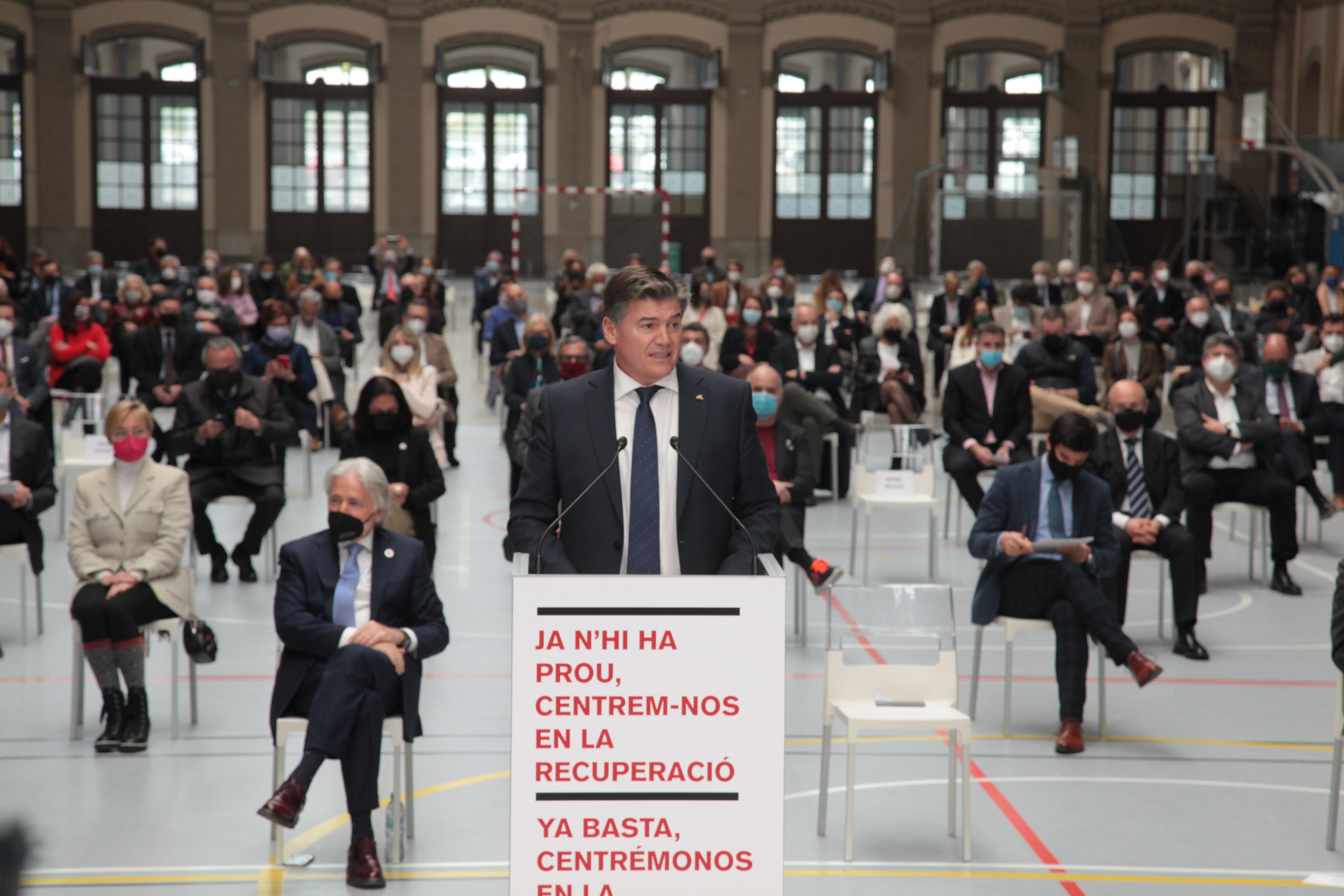 Clam unitari empresarial per la no violència, la recuperació econòmica i un Govern fort i estable